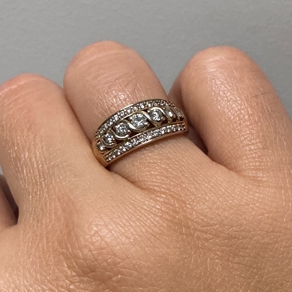 10K YG and diamond ring size 6